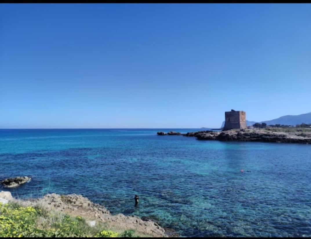 La Terrazza Sul Mare Monolocale Con Terrazza Vicino Aereoporto&Mare Sicilian Vintage Style Beach House チーニジ エクステリア 写真